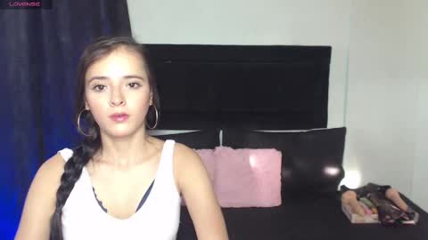 naty_cami_ online show from 12, 3, 2025