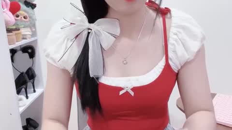 Snapshot of natycutiegirl chatting on 4, 12, 2025 Kiki online show from 4, 12, 2025