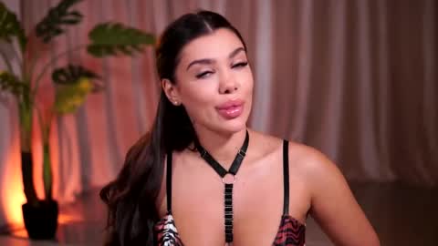 Snapshot of natydesiree chatting on 30, 4, 2026 Naty online show from 30, 4, 2026