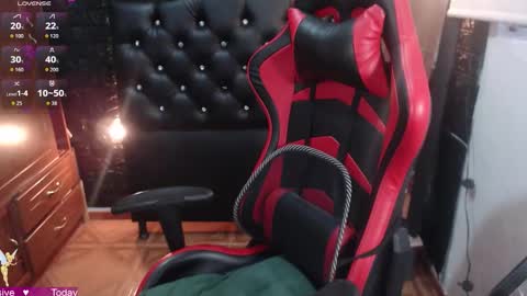 Snapshot of natykors_m_ chatting on 24, 10, 2025 Sofia IG Natykors08 online show from 24, 10, 2025