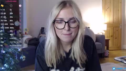 Bex currently on maternity leave online show from 31, 12, 2024