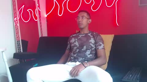 Snapshot of naughty_ares chatting on 21, 9, 2025 naughty_ares online show from 21, 9, 2025