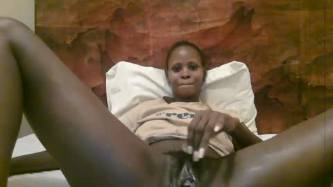 Snapshot of naughty_babe000 chatting on 17, 7, 2026 alisha online show from 17, 7, 2026