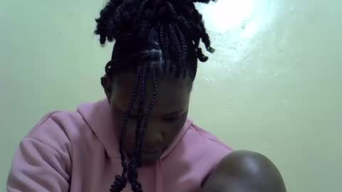 Snapshot of naughty_baddie5 chatting on 9, 10, 2025 candy online show from 9, 10, 2025