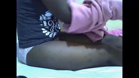 Snapshot of naughty_baddie5 chatting on 27, 10, 2025 candy online show from 27, 10, 2025