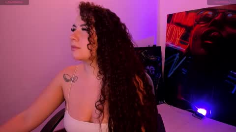 Snapshot of naughty_butt chatting on 22, 11, 2025 Megan online show from 22, 11, 2025