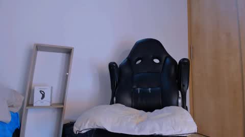 Snapshot of naughty_dominant chatting on 17, 2, 2025 Miller online show from 17, 2, 2025