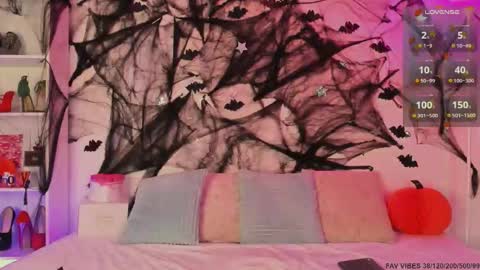 Snapshot of naughty_fun_room chatting on 21, 10, 2025 HAPPY HOUR online show from 21, 10, 2025