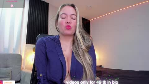 Snapshot of naughty_julieta13 chatting on 5, 2, 2025 JULIETA online show from 5, 2, 2025