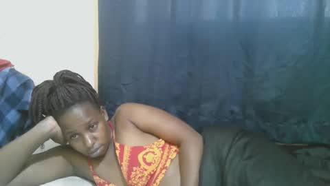 Snapshot of naughty_slender2 chatting on 18, 9, 2025 jn online show from 18, 9, 2025