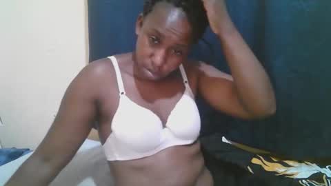 Snapshot of naughty_slender2 chatting on 23, 9, 2025 jn online show from 23, 9, 2025