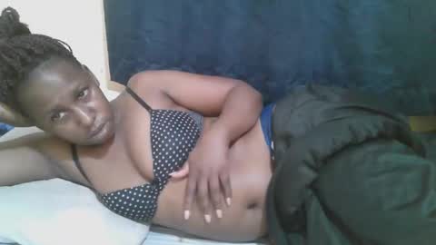 Snapshot of naughty_slender2 chatting on 24, 9, 2025 jn online show from 24, 9, 2025