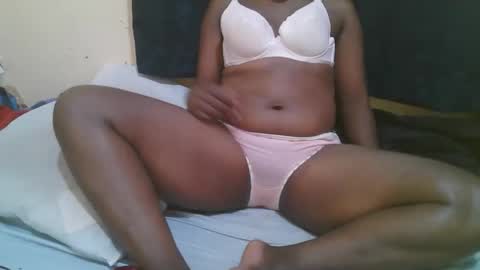 Snapshot of naughty_slender2 chatting on 25, 9, 2025 jn online show from 25, 9, 2025