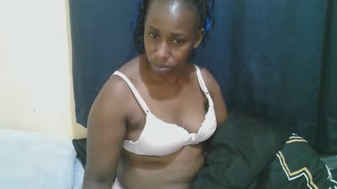 Snapshot of naughty_slender2 chatting on 6, 10, 2025 jn online show from 6, 10, 2025