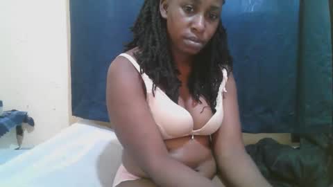 Snapshot of naughty_slender2 chatting on 24, 11, 2025 jn online show from 24, 11, 2025