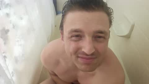 StrawberryThickcakes online show from 27, 9, 2025