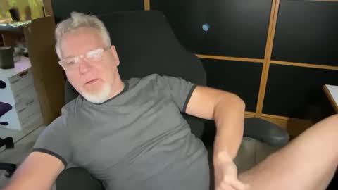 naughtydaddyla online show from 27, 9, 2025