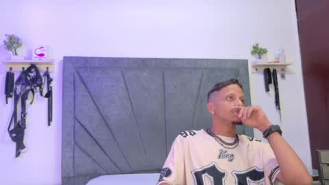 naughtyfusion_os online show from 9, 4, 2026