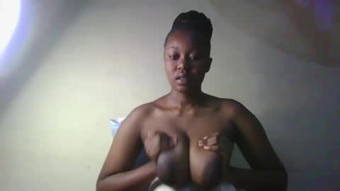 Snapshot of naughtygee100 chatting on 14, 2, 2026 Shee online show from 14, 2, 2026