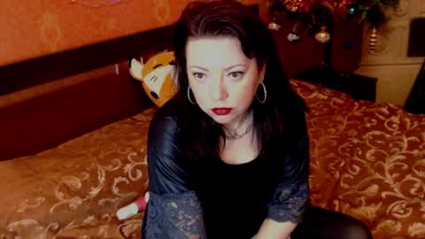 housewife Eva online show from 25, 12, 2024