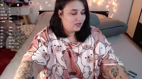 Snapshot of naughtykiss22 chatting on 8, 10, 2025 Chris online show from 8, 10, 2025