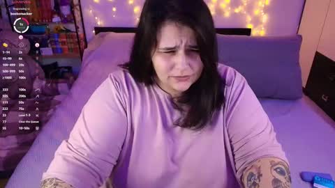 Snapshot of naughtykiss22 chatting on 18, 11, 2025 Chris online show from 18, 11, 2025