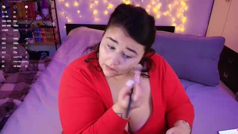 Snapshot of naughtykiss22 chatting on 20, 11, 2025 Chris online show from 20, 11, 2025