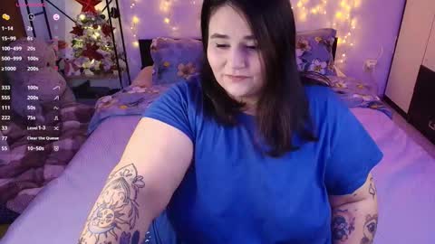 Snapshot of naughtykiss22 chatting on 15, 12, 2025 Chris online show from 15, 12, 2025