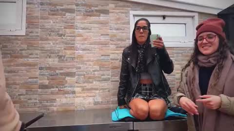 ANDREA STEPH  MIKE online show from 12, 11, 2025