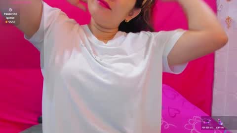 Snapshot of naughtymhavz chatting on 19, 1, 2025 marvie mhavz online show from 19, 1, 2025