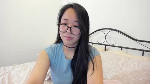 Gigi Chu  online show from 27, 1, 2025