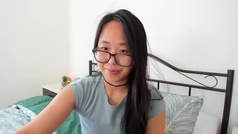 Gigi Chu  online show from 3, 2, 2025