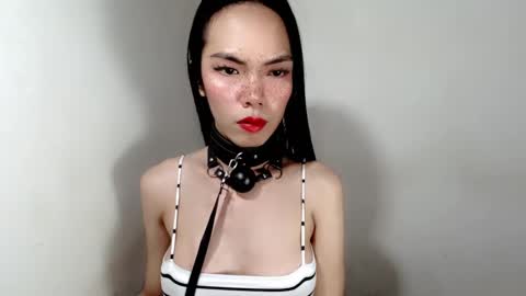 Snapshot of naughtypetiteangel chatting on 18, 1, 2026 naughtypetiteangel online show from 18, 1, 2026