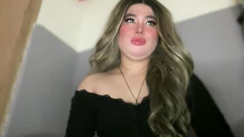 Rose Wilson online show from 29, 11, 2025