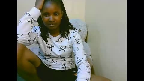 Snapshot of naughtysammur25 chatting on 7, 11, 2025 naughtyqueen online show from 7, 11, 2025