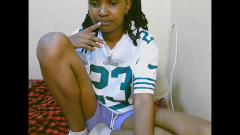 Snapshot of naughtysammur25 chatting on 9, 11, 2025 naughtyqueen online show from 9, 11, 2025