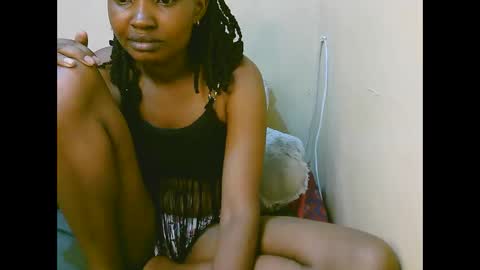 Snapshot of naughtysammur25 chatting on 12, 11, 2025 naughtyqueen online show from 12, 11, 2025