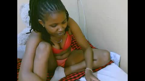 Snapshot of naughtysammur25 chatting on 23, 11, 2025 naughtyqueen online show from 23, 11, 2025