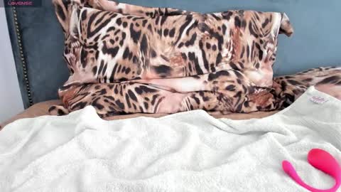 Aryna online show from 17, 9, 2025