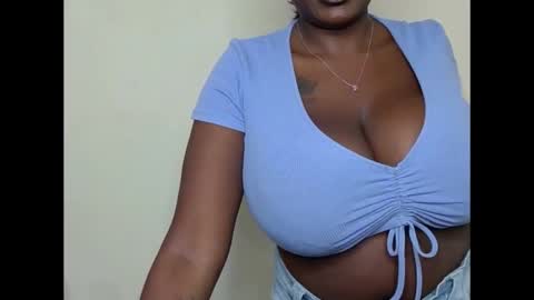 Snapshot of naughtysexydoll2 chatting on 6, 10, 2025 naughtysexydoll2 online show from 6, 10, 2025