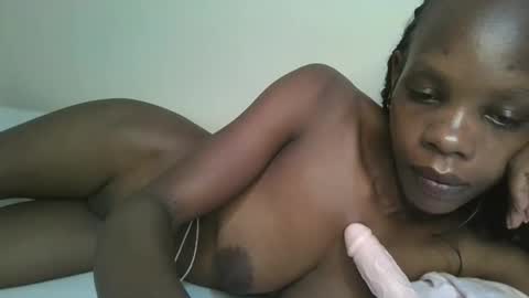 Snapshot of naughtysweetpie chatting on 10, 11, 2025 naughty online show from 10, 11, 2025