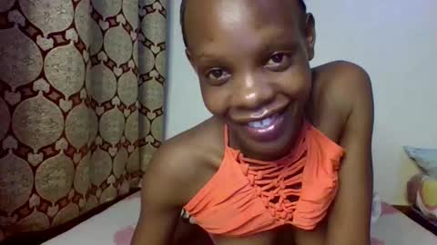 Snapshot of naughtysweetpie chatting on 18, 12, 2025 naughty online show from 18, 12, 2025