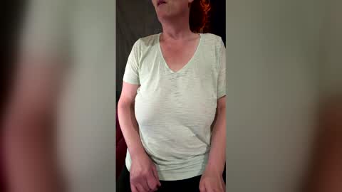 Snapshot of naughtywifenxtdoor chatting on 11, 5, 2026 Naughty Wife Next Dor online show from 11, 5, 2026