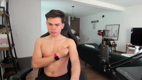 Snapshot of naugthy_alex chatting on 13, 3, 2026 Alejoo twink online show from 13, 3, 2026