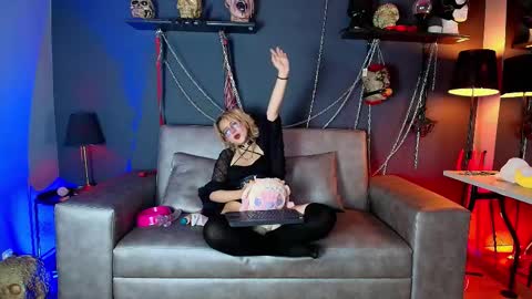 Navier  online show from 20, 11, 2025