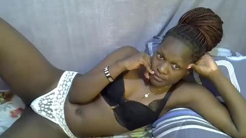 Snapshot of navy_kaia chatting on 29, 4, 2026 sexylover online show from 29, 4, 2026