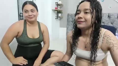 Snapshot of nay_and_aleja chatting on 30, 1, 2025 nay_and_aleja online show from 30, 1, 2025