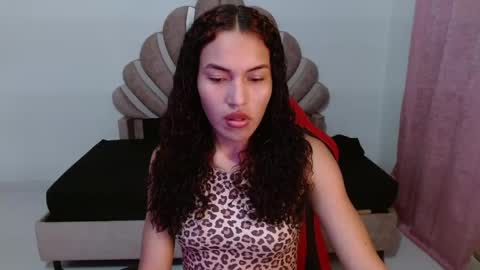 naya_fox1 online show from 19, 12, 2025