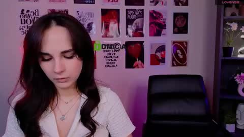 Snapshot of naya_may chatting on 8, 7, 2026 Naya online show from 8, 7, 2026