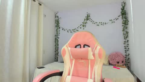 Snapshot of nayah_williams chatting on 21, 10, 2025 Nayah Williams - OnlyFans online show from 21, 10, 2025